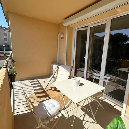 Appartement Le Bleu De Giens